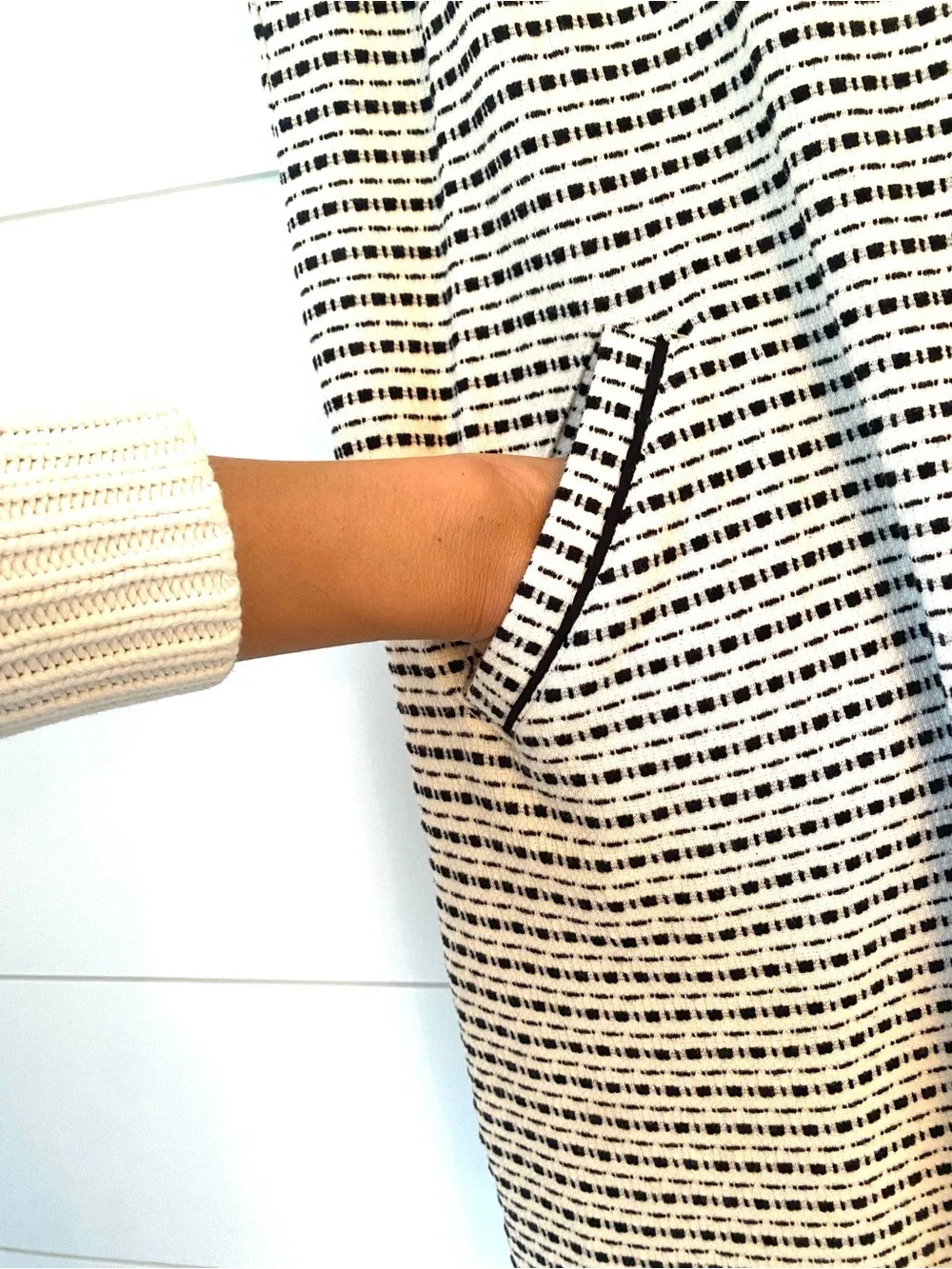 LOFT Black and White Striped Sleeveless Mini Shift Dress (XS)